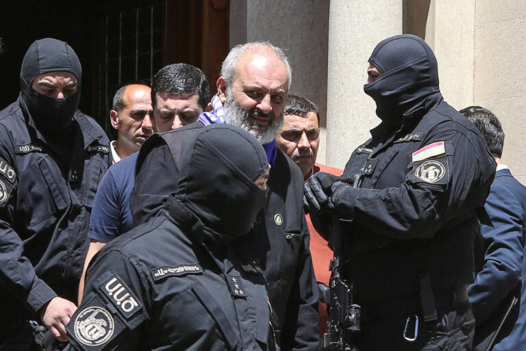 forcas-de-seguranca-desmantelam-tentativa-de-golpe-de-estado-na-armenia,-diz-premie