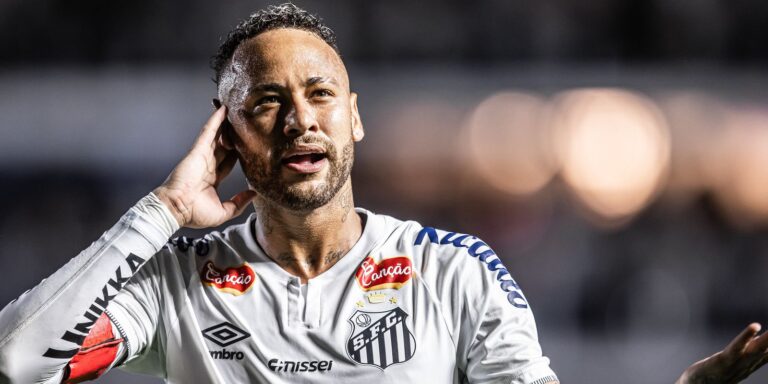 santos-anuncia-renovacao-do-contrato-com-neymar-ate-dezembro-de-2025