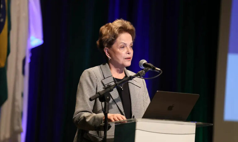 dilma:-banco-do-brics-tera-30%-da-carteira-em-moedas-locais-em-2026