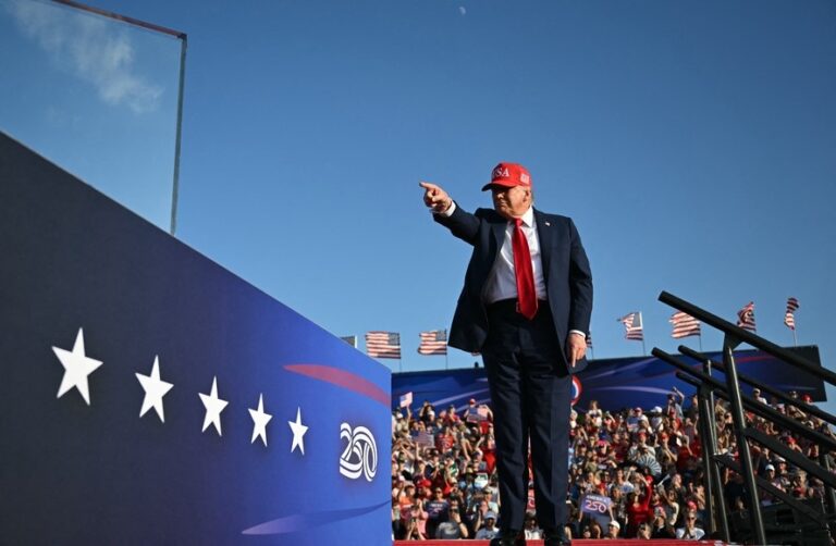 trump-impoe-tarifa-de-50%-sobre-produtos-brasileiros-e-gera-tensao-comercial-entre-brasil-e-eua