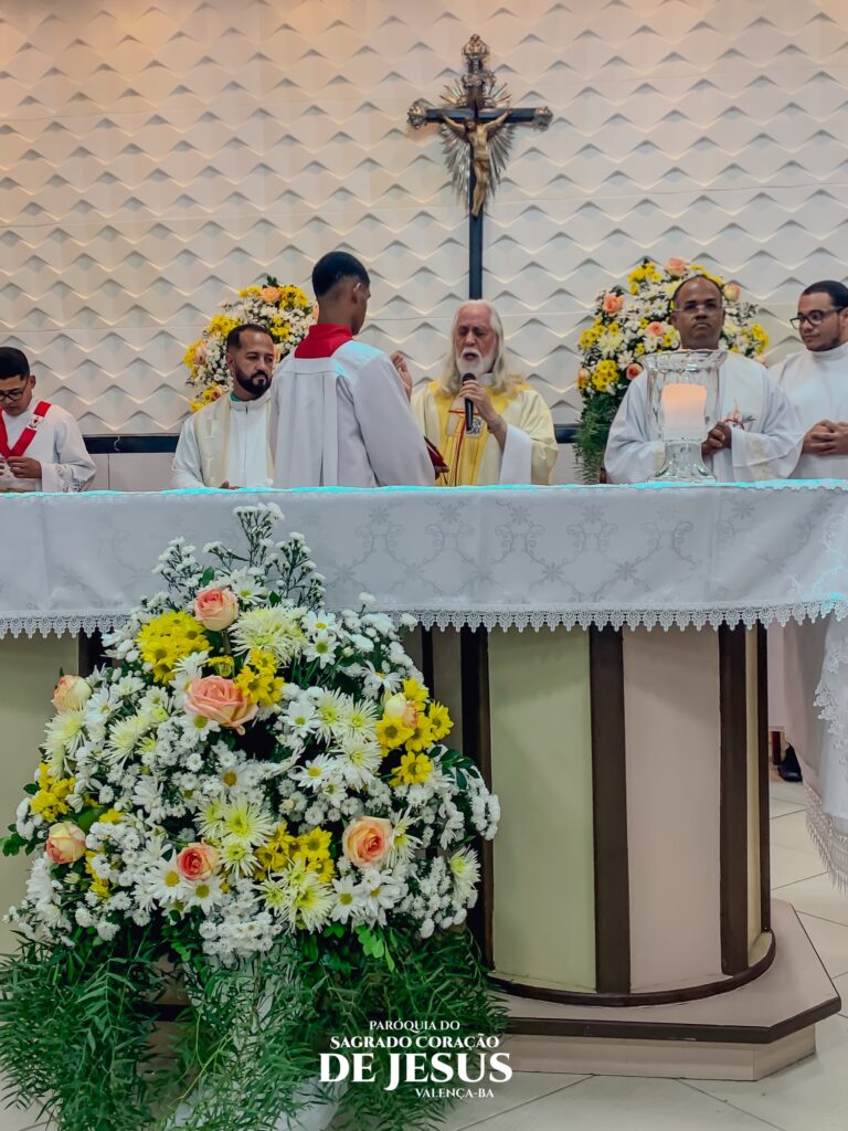 festa-do-sagrado-coracao-de-jesus-tem-inicio-com-grande-participacao-dos-fieis-em-valenca