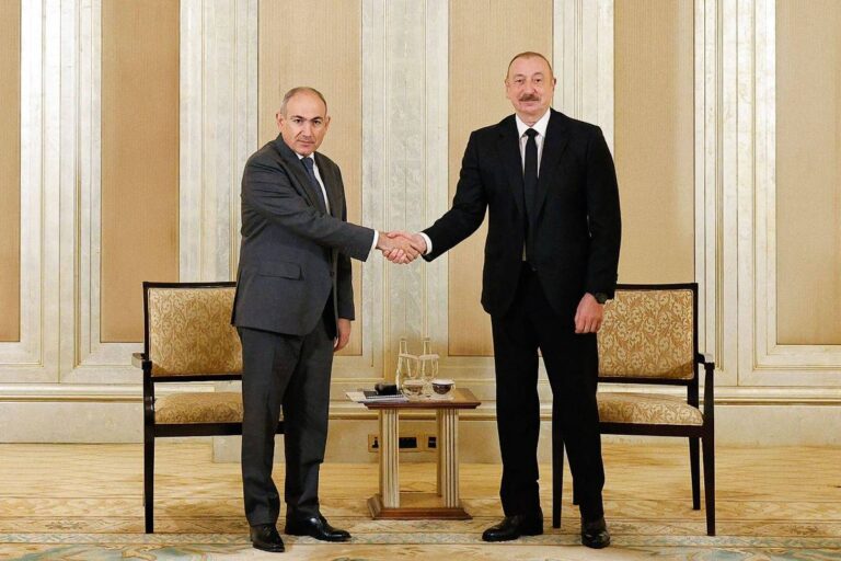 trump-dribla-putin-e-sela-a-paz-entre-armenia-e-azerbaijao