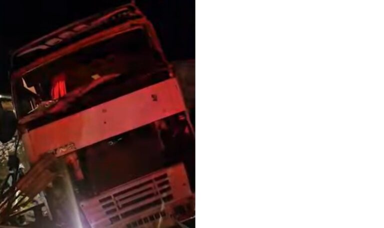 colisao-entre-onibus-e-carreta-deixa-11-mortos-em-mato-grosso