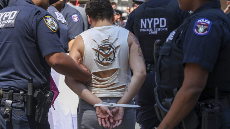 governo-de-trump-prendeu-mais-de-300-mil-imigrantes-ilegais-em-seis-meses