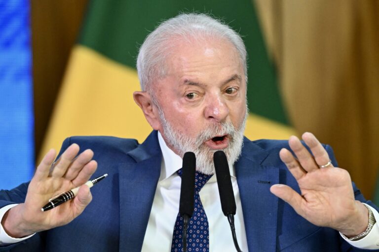 nosso-time-e-bom-de-briga,-diz-lula-em-anuncio-de-medidas-de-enfrentamento-ao-tarifaco