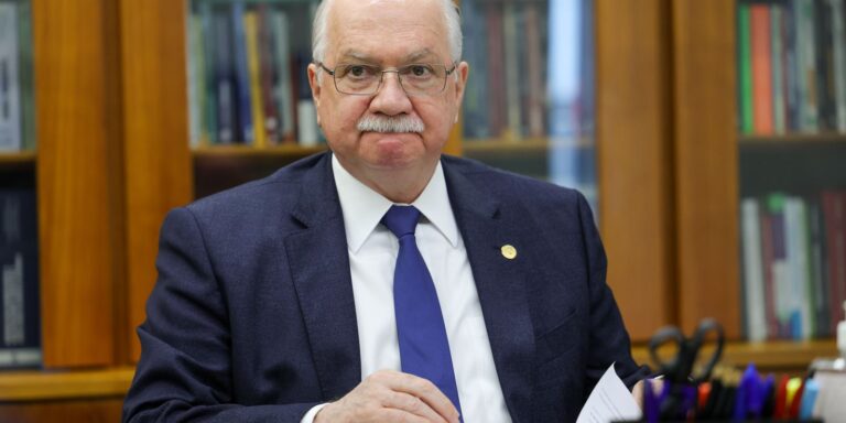 edson-fachin-e-eleito-presidente-do-stf;-moraes-sera-o-vice