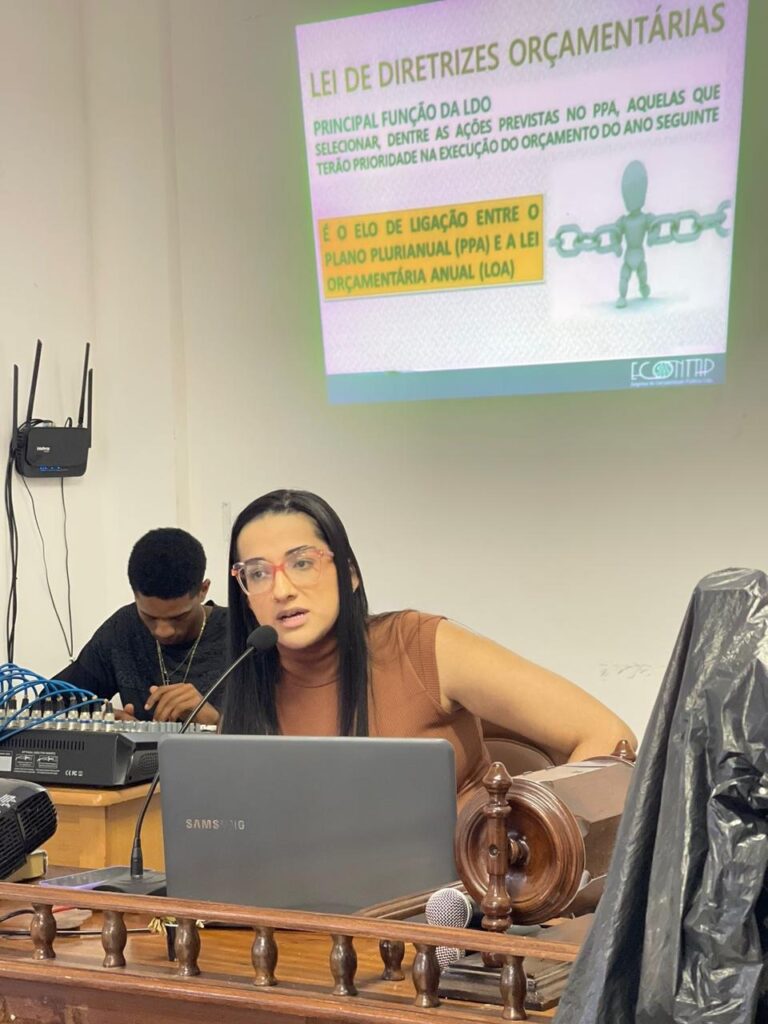 audiencia-publica-apresenta-e-discute-a-ldo-2026-em-valenca