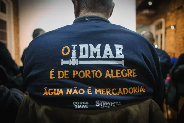 pt-promove-seminario-em-defesa-da-agua-e-do-dmae-publico-em-porto-alegre