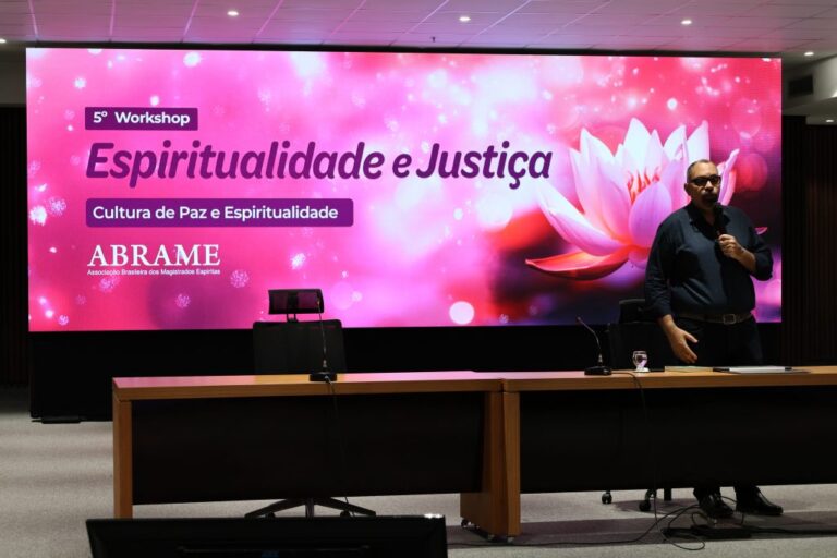 cultura-de-paz-e-espiritualidade-foi-tema-central-do-v-workshop-espiritualidade-e-justica