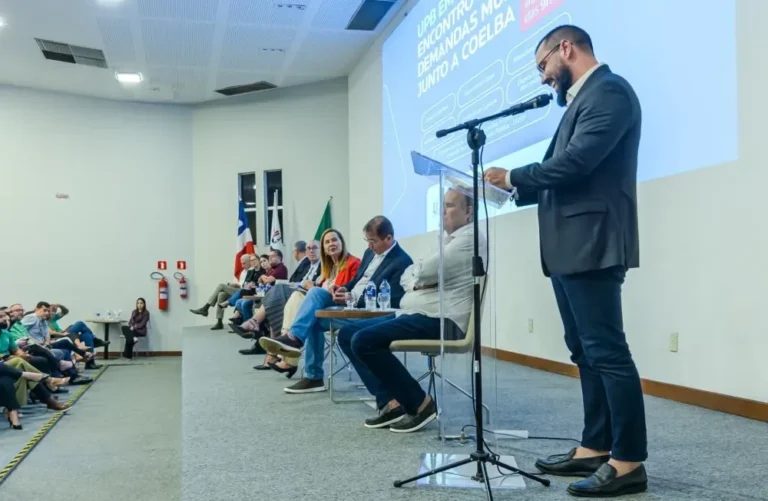 prefeito-de-itubera-defende-investimentos-e-melhoria-dos-servicos-da-coelba-no-baixo-sul