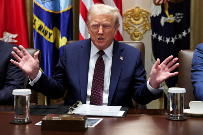 o-mundo-nao-precisa-abrir-mao-da-dignidade-e-gerenciar-delirio-de-trump
