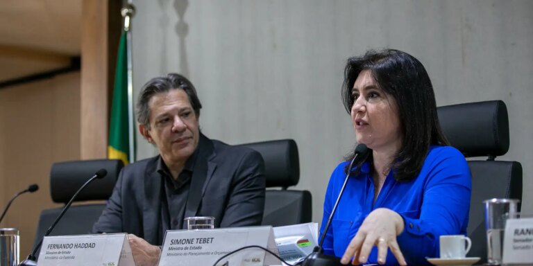 governo-apresenta-orcamento-2026-e-propoe-salario-minimo-de-r$-1.631