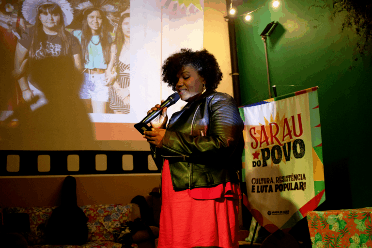 sarau-do-povo-acontece-neste-domingo-(30)-em-curitiba-(pr)