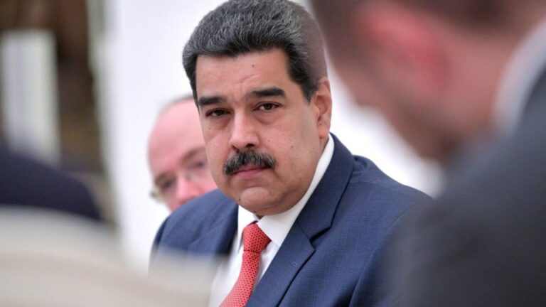 barco-da-guiana-que-levava-material-eleitoral-e-alvo-de-disparos-da-venezuela