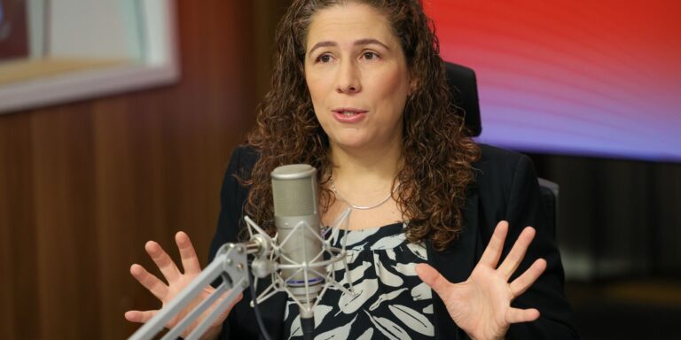 governo-deve-investir-r$-23-bi-em-ia-focada-na-soberania-e-nas-pessoas