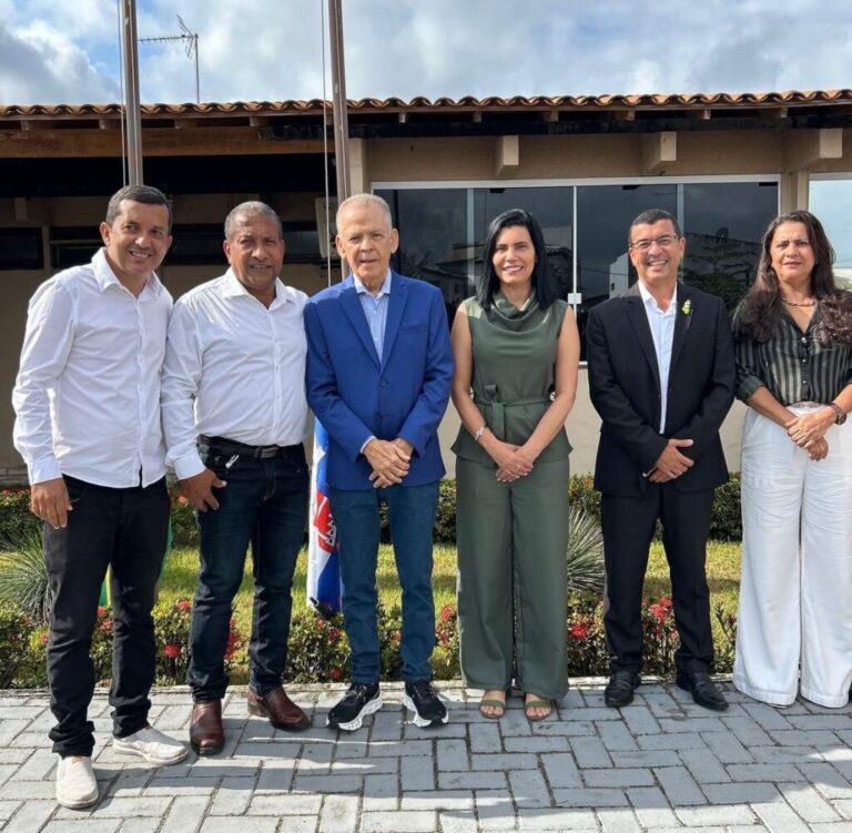 prefeitura-de-valenca-movimenta-a-cidade-com-grandioso-desfile-civico-de-07-de-setembro