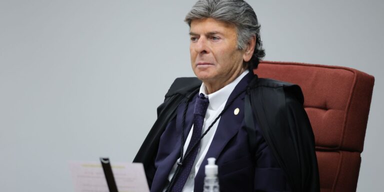 fux-defende-anular-todo-o-processo-por-falta-de-competencia-do-stf