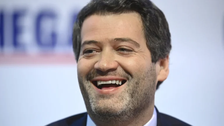 portugal:-ventura-confunde-‘cidadao’-com-‘hamburguer’-ao-criticar-governo