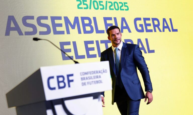 candidato-unico,-samir-xaud-e-eleito-presidente-da-cbf