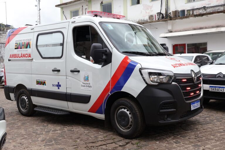 prefeitura-de-valenca-recebe-nova-ambulancia-equipada-para-reforcar-atendimentos-de-emergencia