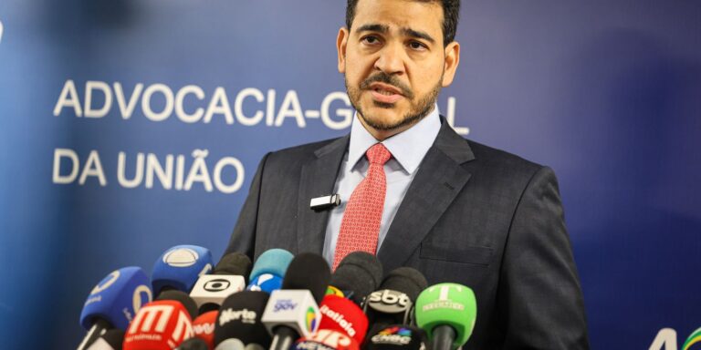 eua-vao-revogar-visto-do-advogado-geral-da-uniao