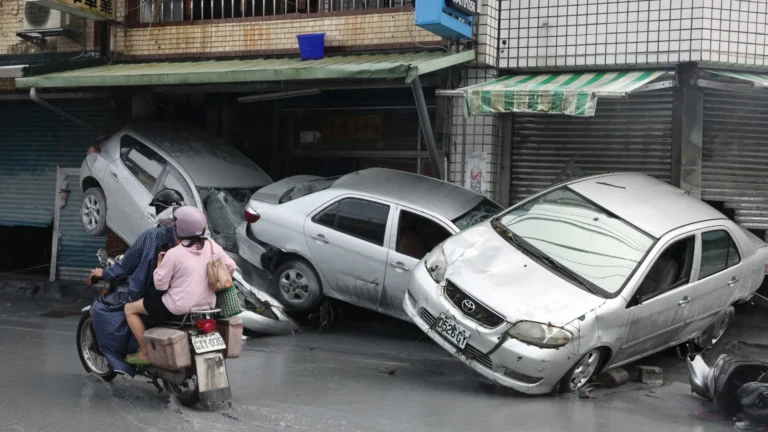 supertufao-atinge-asia-e-deixa-ao-menos-20-mortos-em-taiwan-e-filipinas