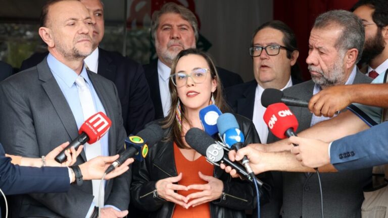 Estados Unidos revogam visto da presidente nacional do PSOL estados-unidos-revogam-visto-da-presidente-nacional-do-psol