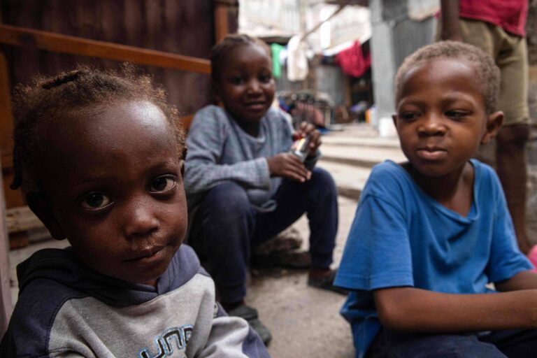 haiti-tem-drones-letais-em-festa-infantil-e-longa-historia-de-politica-de-morte
