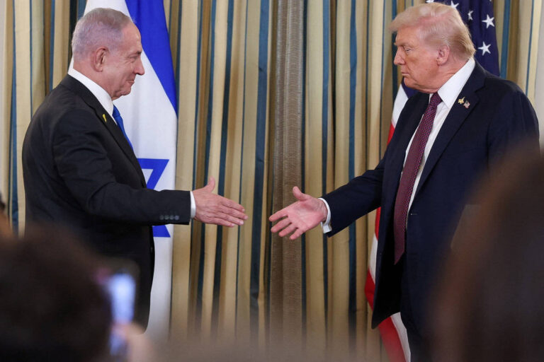 Trump inventa um plano para a paz em Gaza, e o mundo finge acreditar trump-inventa-um-plano-para-a-paz-em-gaza,-e-o-mundo-finge-acreditar