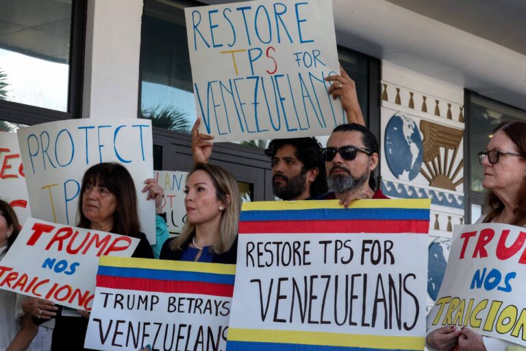 Suprema Corte autoriza governo Trump a retirar proteção de venezuelanos suprema-corte-autoriza-governo-trump-a-retirar-protecao-de-venezuelanos