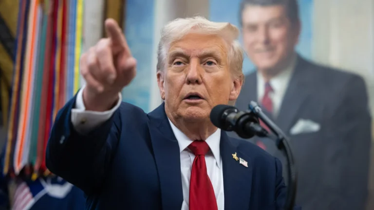 apos-bloqueio-de-tropas-em-portland,-trump-anuncia-envio-para-chicago