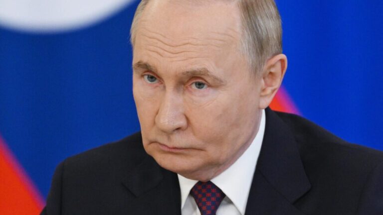 putin-e-forcado-a-suspender-exportacoes-de-combustiveis-apos-ataques-da-ucrania-a-refinarias