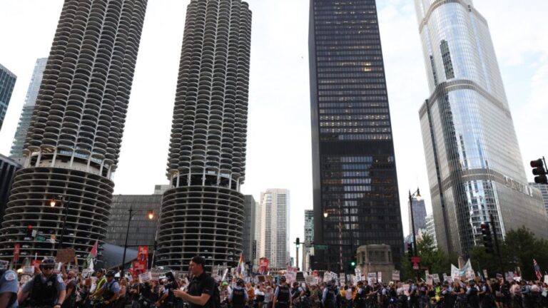 trump-autoriza-envio-de-300-soldados-da-guarda-nacional-para-conter-protestos-em-chicago