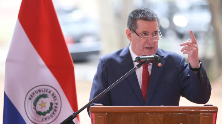 Trump retira ex-presidente do Paraguai da lista de sancionados pela Magnitsky trump-retira-ex-presidente-do-paraguai-da-lista-de-sancionados-pela-magnitsky