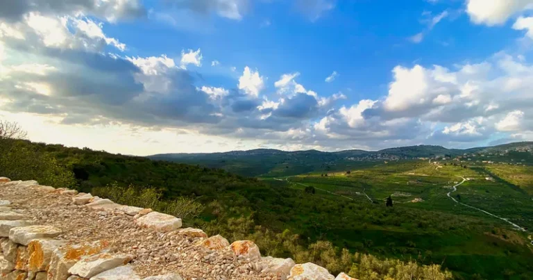 palestinos-explicam-raizes-com-a-terra-e-por-que-populacoes-nao-deixarao-gaza-e-a-cisjordania