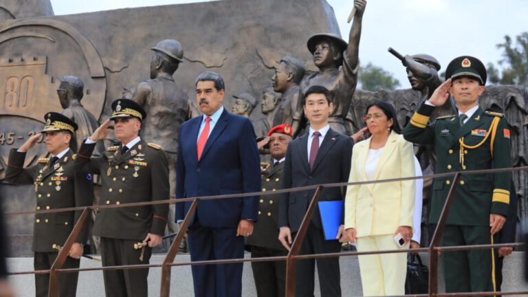 grupos-chavistas-agrediram-participantes-de-missa-por-presos-politicos-na-venezuela,-denuncia-ong