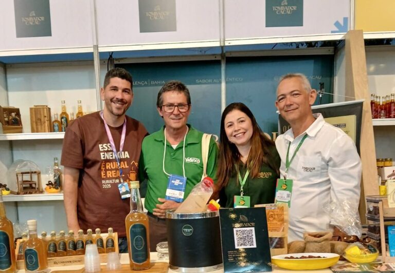 empresas-de-chocolate-de-valenca-se-destacam-em-feira-de-turismo-na-chapada-diamantina