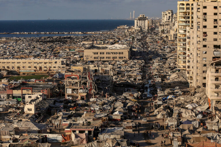 Celebrações rompem em Gaza e Israel após anúncio de acordo para encerrar guerra celebracoes-rompem-em-gaza-e-israel-apos-anuncio-de-acordo-para-encerrar-guerra
