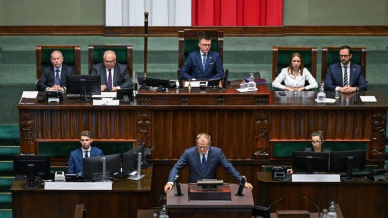 polonia-aprova-gastos-historicos-com-defesa-diante-de-ameaca-crescente-da-russia