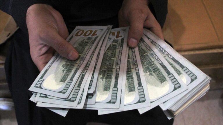 dolar-dispara-com-pacote-de-bondades-no-brasil-e-ameaca-de-trump-a-china;-veja-cotacao