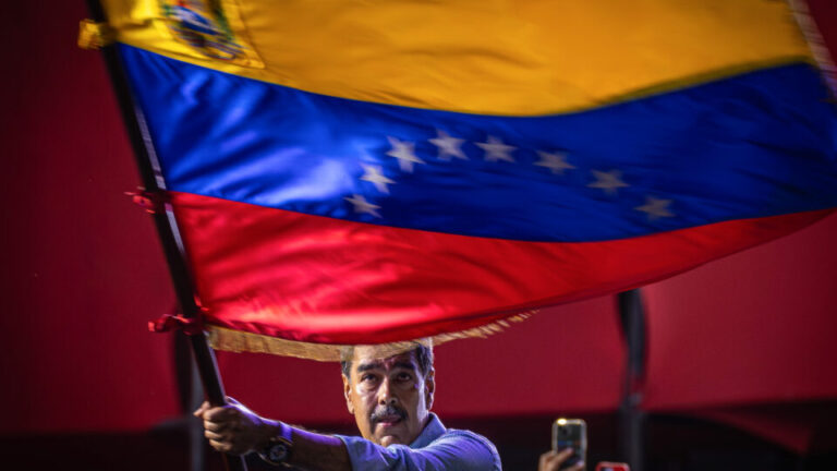 Maduro ofereceu riquezas da Venezuela aos Estados Unidos, diz NYT maduro-ofereceu-riquezas-da-venezuela-aos-estados-unidos,-diz-nyt