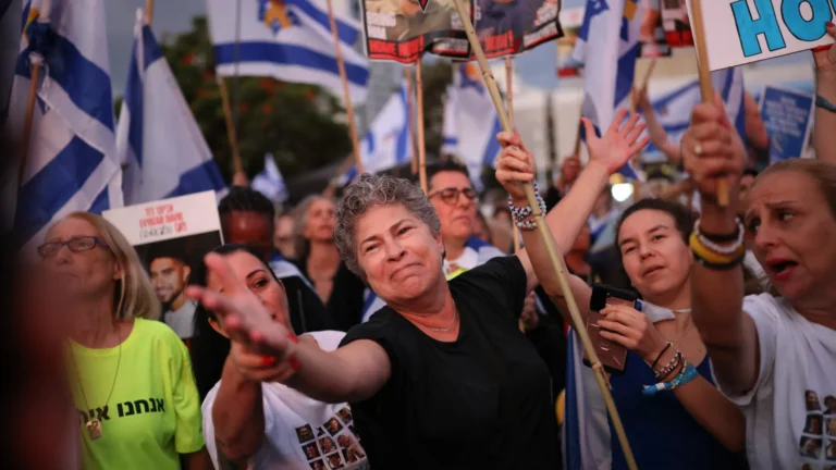 hamas-inicia-libertacao-de-refens-israelenses-apos-mais-de-dois-anos