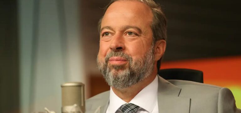 brasil-nao-vai-precisar-de-horario-de-verao-em-2025,-afirma-ministro