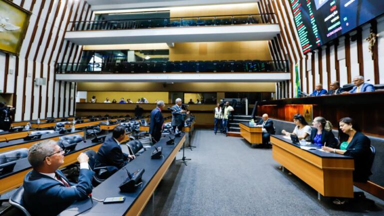 alba-celebra-criacao-do-primeiro-centro-espirita-brasileiro