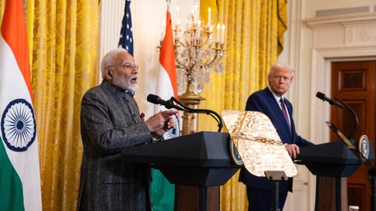 trump-diz-que-india-concordou-em-deixar-de-comprar-petroleo-da-russia