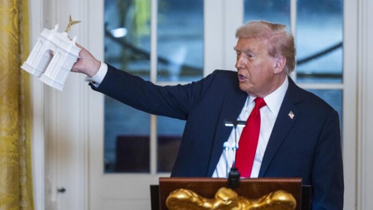 Trump vai construir arco do triunfo em Washington para celebrar a independência dos EUA trump-vai-construir-arco-do-triunfo-em-washington-para-celebrar-a-independencia-dos-eua