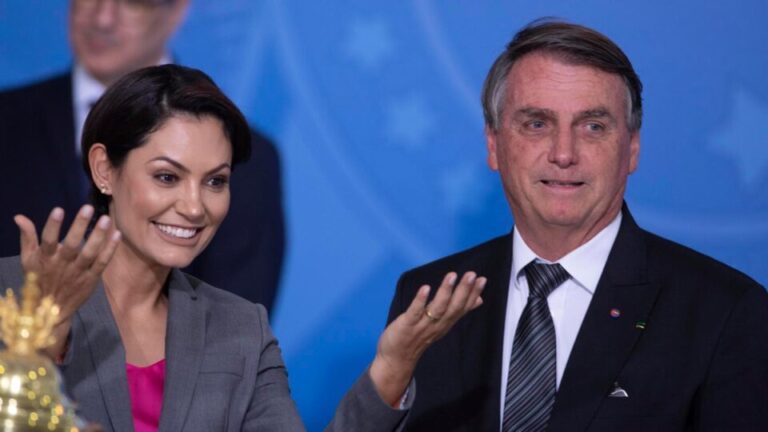 michelle-critica-pressao-sobre-bolsonaro-para-escolher-candidato-para-2026