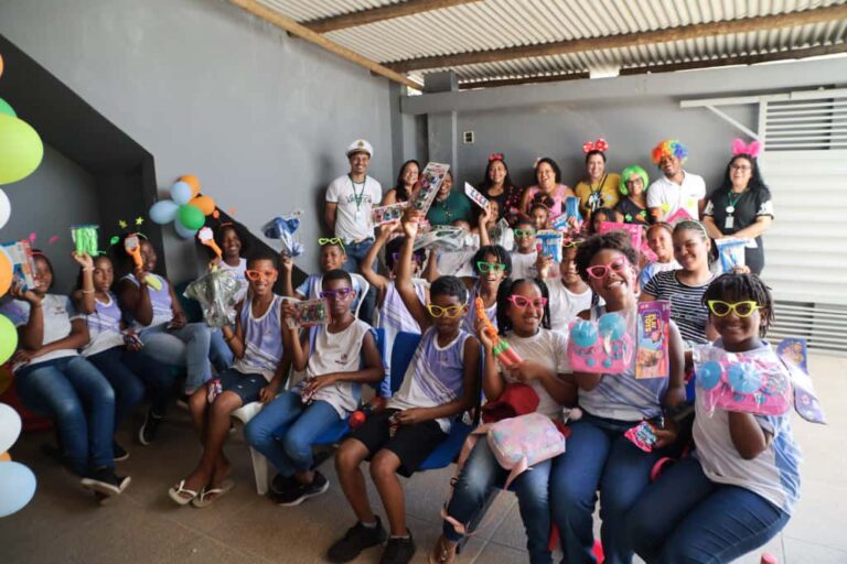 prefeitura-de-valenca-distribui-brinquedos-em-comemoracao-ao-mes-das-criancas