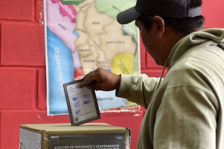 candidatos-na-bolivia-pedem-estabilidade,-e-evo-diz-que-vota-por-obrigacao