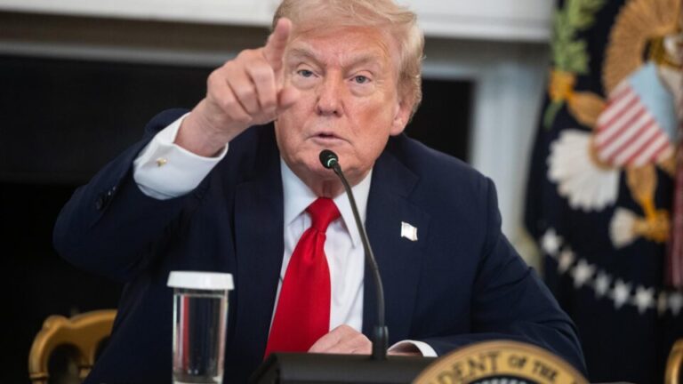 trump-diz-que-paises-aliados-estao-dispostos-a-entrar-em-gaza-para-endireitar-o-hamas